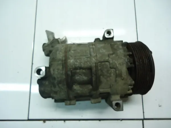 Compressore aria condizionata RENAULT 2.0DCI 8200454172E image 2