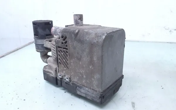 Chauffage stationnaire Mazda 6 2004 Webasto OEM RF5C209A0 image 4