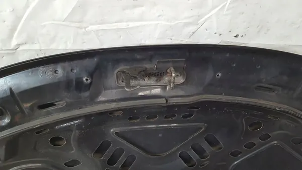 Volkswagen OE Motorlock 1Q0823031J image 7