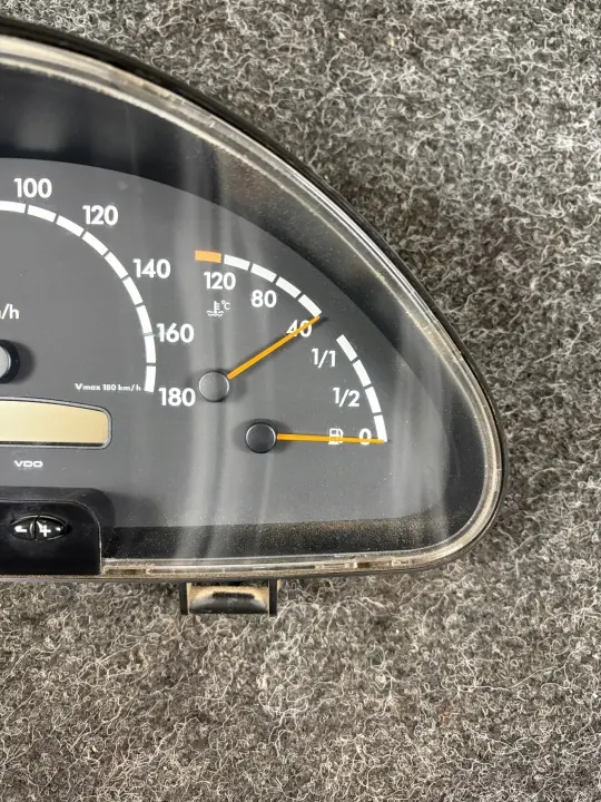Compteur Mercedes Sprinter W903 OEM A0014468521 image 3