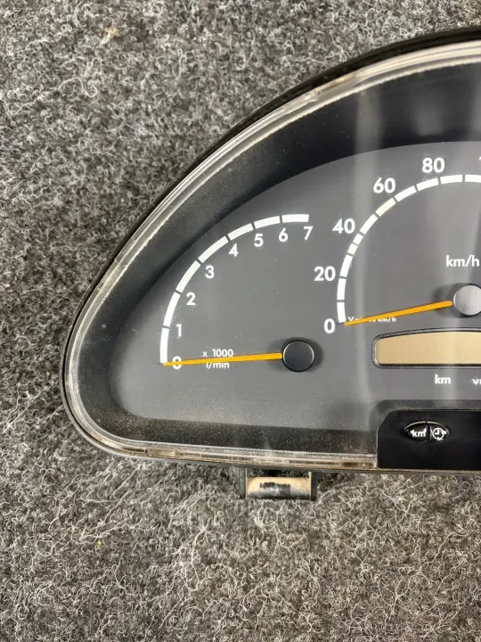 Compteur Mercedes Sprinter W903 OEM A0014468521 image 5