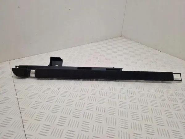 Peça de acabamento Audi OE 8W9861828E para A4 Avant image 2