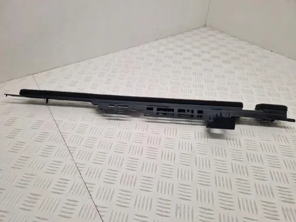Peça de acabamento Audi OE 8W9861828E para A4 Avant image 5