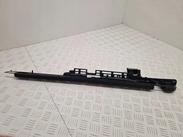 Peça de acabamento Audi OE 8W9861828E para A4 Avant image 8