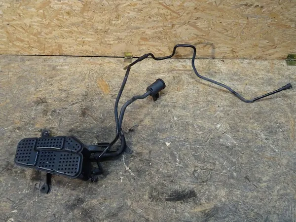 Boîtier de Filtre à Carbone 2.0 TFSI Audi A4 B9 8W image 2