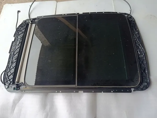 SZYBERDACH PANORAMA Schiebedach LED OEM Citroen C3 Aircross image 7