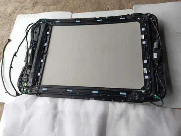SZYBERDACH PANORAMA Schiebedach LED OEM Citroen C3 Aircross image 8