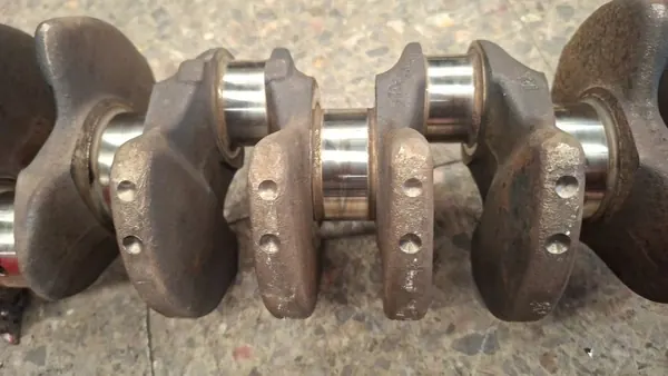 Virabrequim OEM 1020310101 para Mercedes W123 2.3 image 3