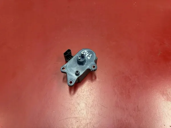Käytetty BMW moottoriosa OEM 9452680 X3 G45:lle image 2