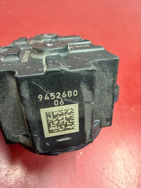 Käytetty BMW moottoriosa OEM 9452680 X3 G45:lle image 3