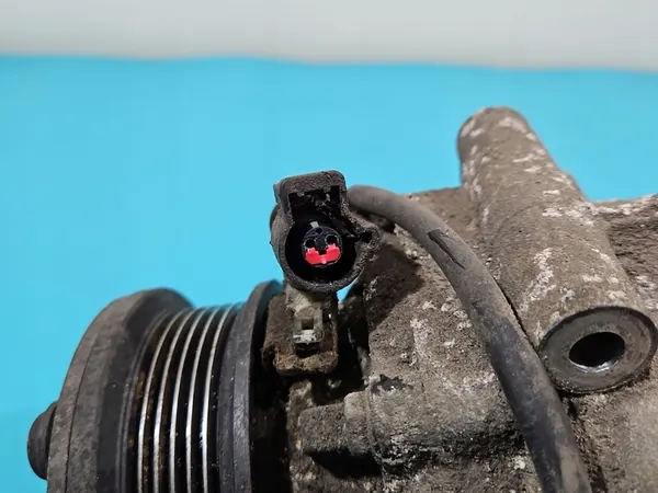 Ilmastointikompressori Ford Mondeo MK3 1S7H-19D629-CC image 6