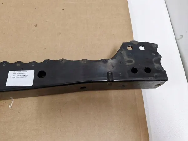 TOYOTA AVENSIS T27 T29 1.6 D Support Radiateur image 2