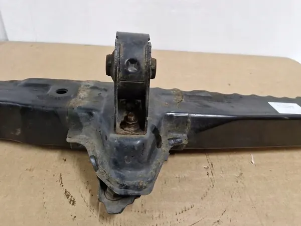 TOYOTA AVENSIS T27 T29 1.6 D Support Radiateur image 5