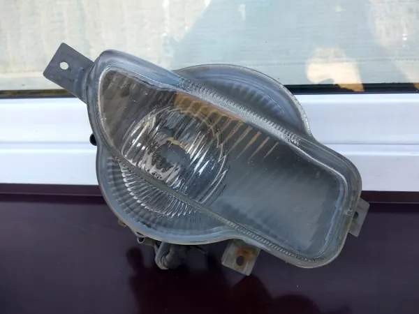Faro Halógeno Derecho Volvo V70 II OEM 8620229 image 2