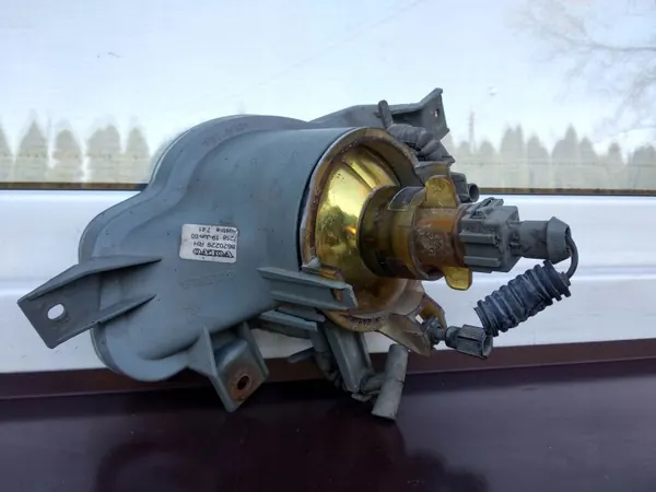 Faro Halógeno Derecho Volvo V70 II OEM 8620229 image 5