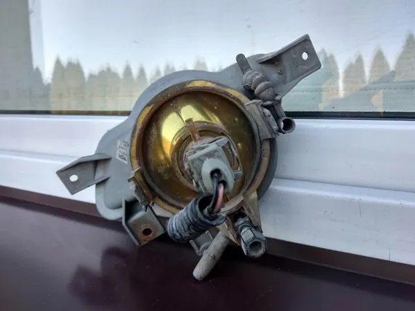 Faro Halógeno Derecho Volvo V70 II OEM 8620229 image 6