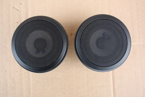 BMW E46 framdörrshögtalare OEM 8368243 image 2