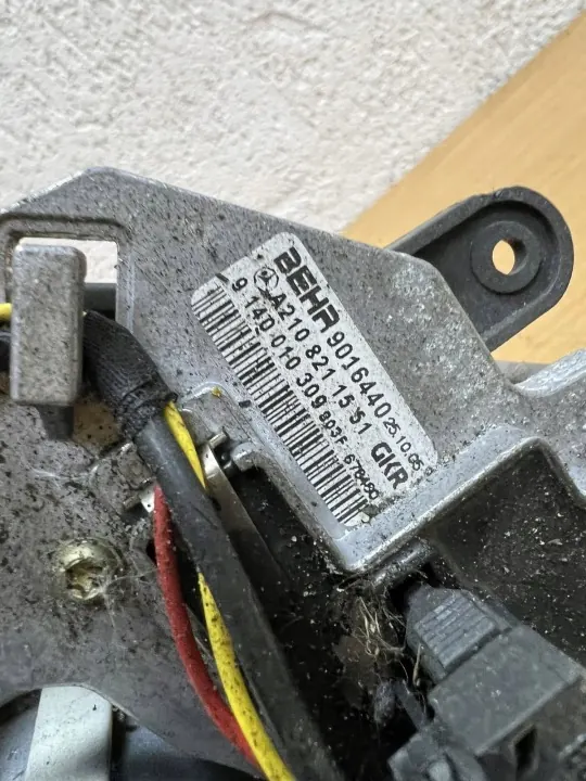 Ventilador de arrefecimento OEM D8656 Mercedes-Benz E image 7