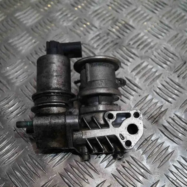 EGR-venttiili Audi A3 (8L1) 1.8L 132kw 06A131085E image 2