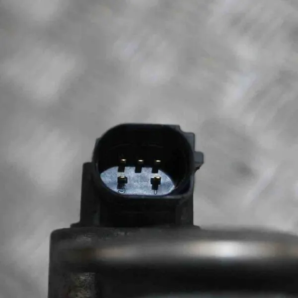 EGR-venttiili Audi A3 (8L1) 1.8L 132kw 06A131085E image 4