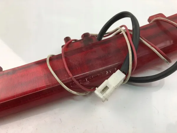 Feu Stop Additionnel Mazda 626 IV OEM 0508763 image 3