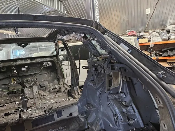 Panneau quart arrière droit Audi e-tron OEM LPV20815 image 5