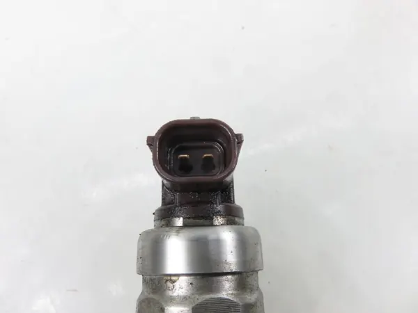 Injector Denso DCRI105800 para Ford - Usado image 4