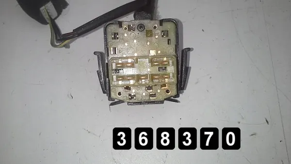 Interruptor Chevrolet OEM AM-368370 para Aveo 2009 image 5