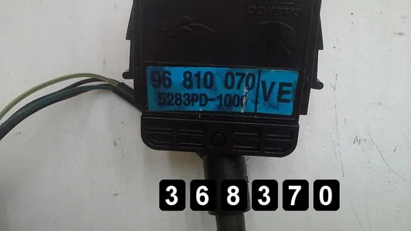 Interruptor Chevrolet OEM AM-368370 para Aveo 2009 image 7