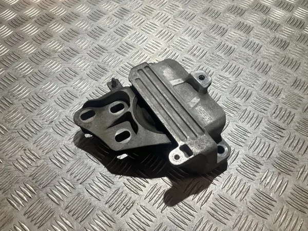 Motorsteun Mercedes A-Klasse W177 2.0 CGI A2472400017 image 2