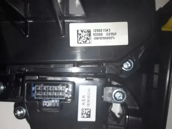 Pomo de mudanças Hyundai Ioniq OEM 93300G2950 - Usado image 3