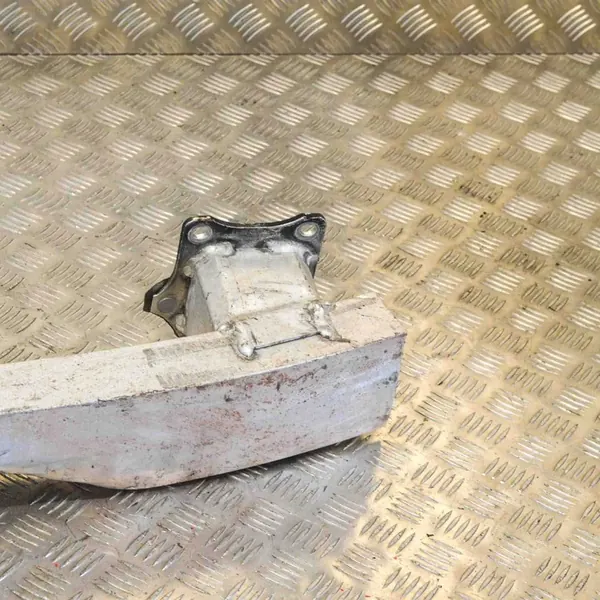 Viga de para-choque traseiro AUDI A6 2.0L diesel 4G5807309 image 4