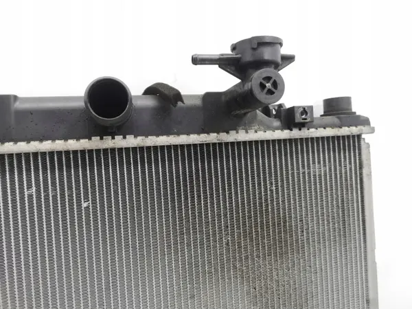 Radiador Mazda 6 2014 OEM 2230001151 - Usado image 3