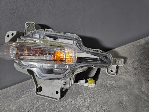 Pisca dianteiro direito Mazda 3 STANLEY W3720 image 3