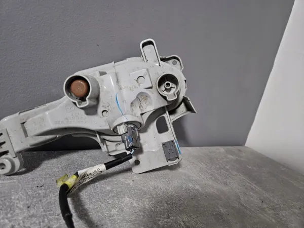 Pisca dianteiro direito Mazda 3 STANLEY W3720 image 6