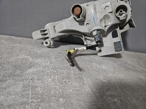 Pisca dianteiro direito Mazda 3 STANLEY W3720 image 7