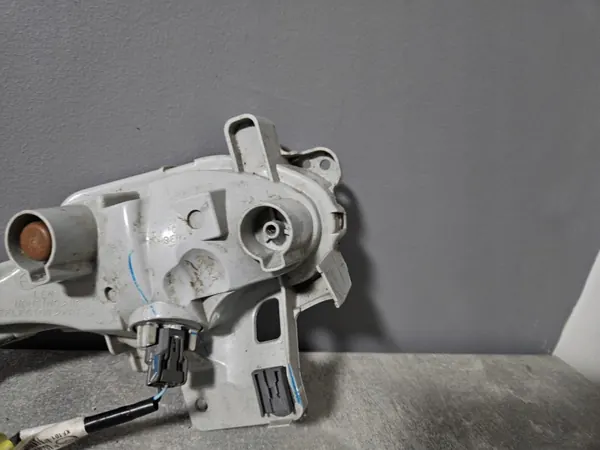 Pisca dianteiro direito Mazda 3 STANLEY W3720 image 8