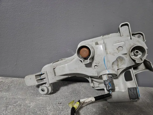 Pisca dianteiro direito Mazda 3 STANLEY W3720 image 9