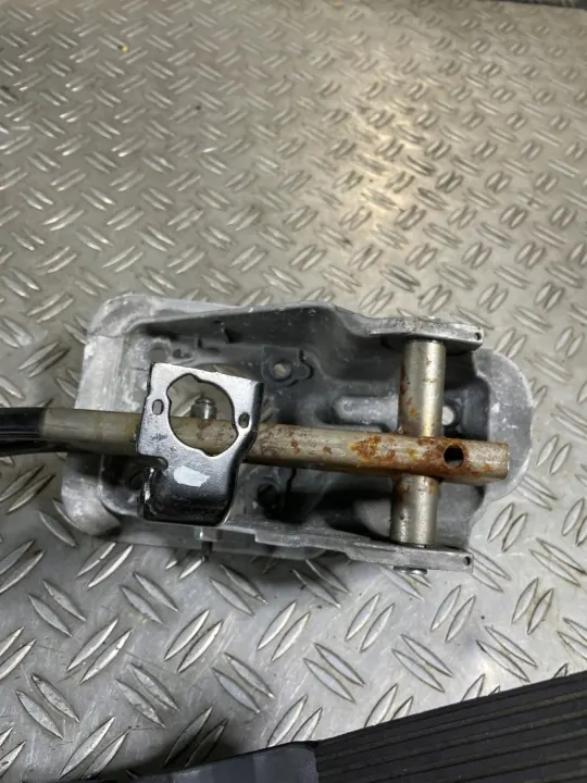 Jeep OE Poljinsarja OEM 52124785AF Grand Cherokee WK2 image 3