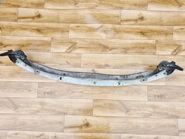 Audi A6 C5 Etupuskuri image 4