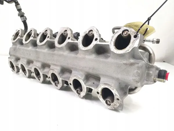 Colector de admisión usado OEM 2750901337 para Mercedes V12 image 3
