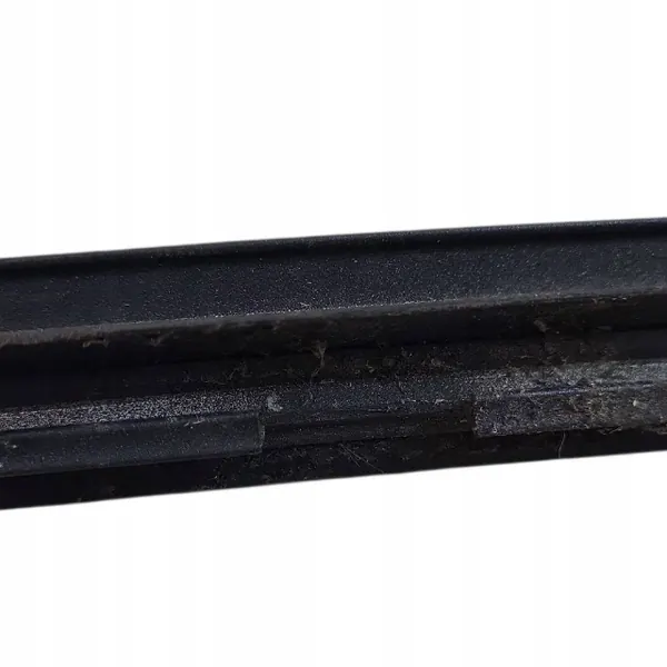 Volvo S60 2012 Moldura do Para-brisa Dianteiro image 3