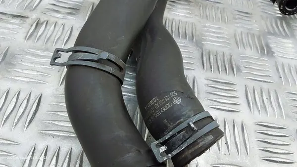 Volkswagen OE 5Q0121049AD Moottorin jäähdyttimen image 2