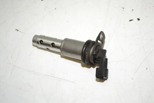 Nokka-akselin anturi BMW E87 E90 E60 7585425 image 2