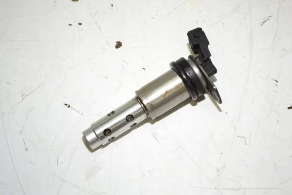 Nokka-akselin anturi BMW E87 E90 E60 7585425 image 4