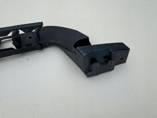 SKODA OCTAVIA III 3 HB Deslizante de Para-choque Traseiro Esquerdo 5E5807863 image 5