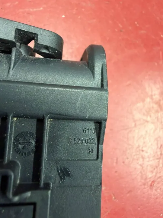 Harness elétrico BMW X3 G45 OEM 9825032 - Usado image 3