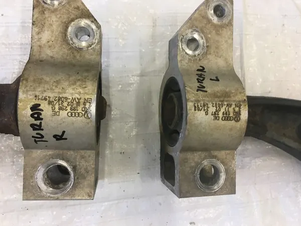 Braccio di controllo anteriore sinistro destro Audi A3 8P Lift image 4