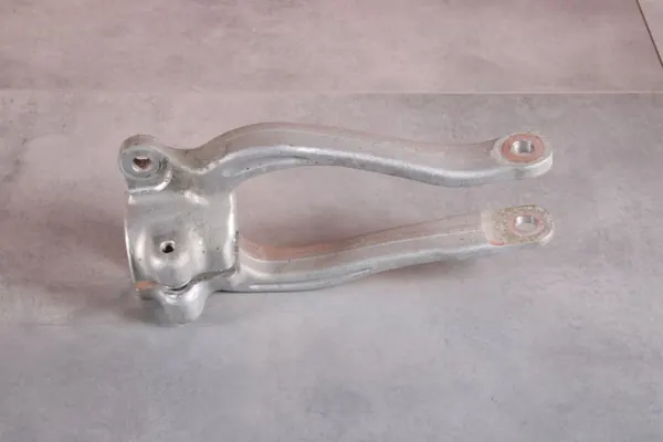 BMW OEM 6861200 Fram Höger Stötdämparfäste XDrive image 4