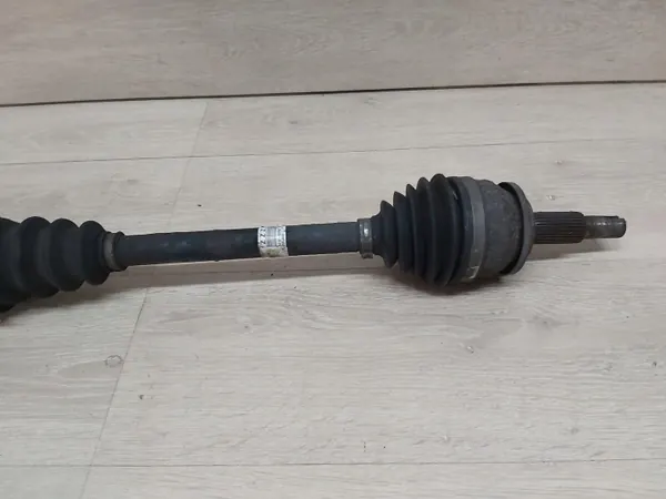 Toyota Auris II rechter aandrijfas OEM AURIS II PÓŁOŚ PRAWA 1,6 d4d image 3